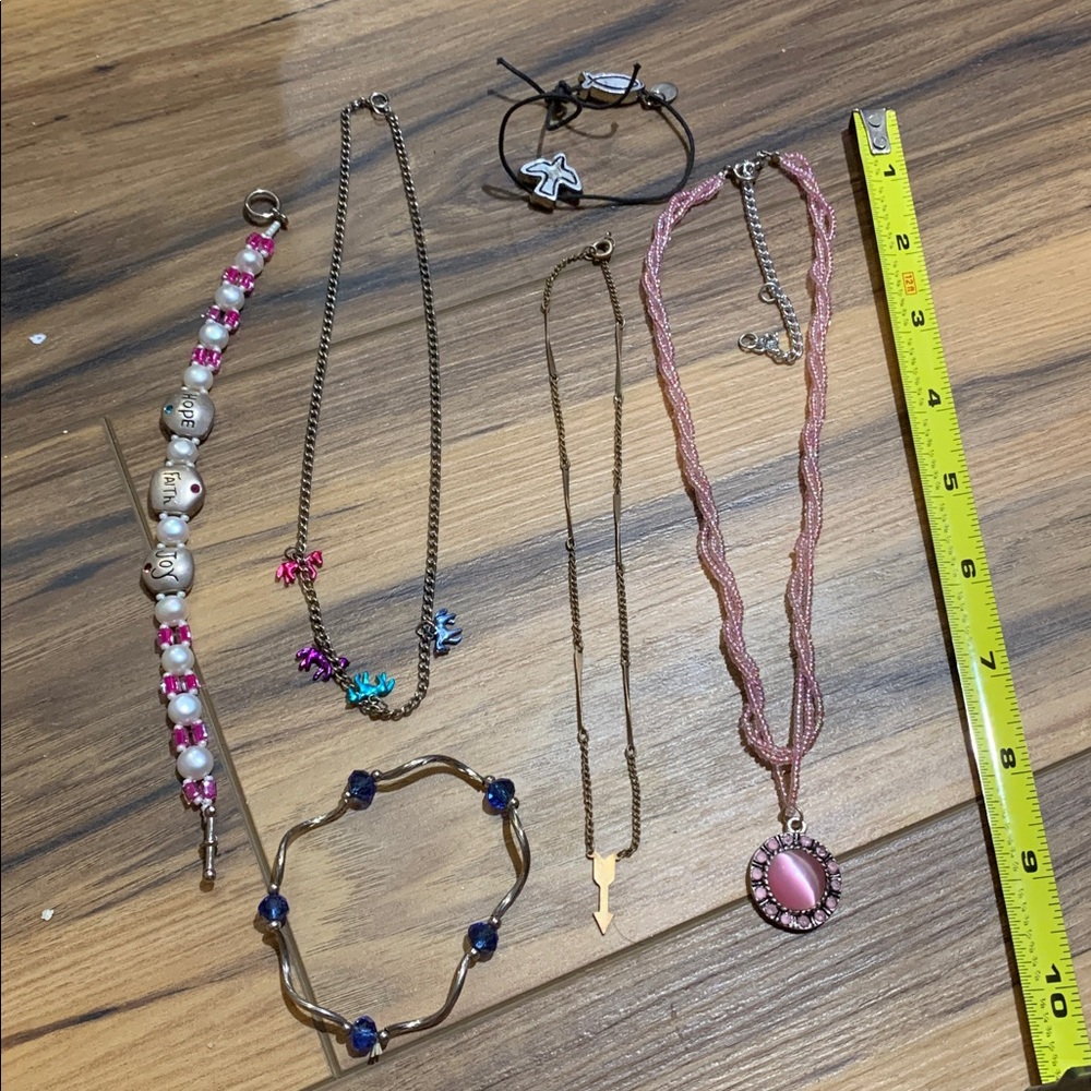 Set of 6 Vintage 14-16” silver and gold tone necklaces and bracelets w crystals